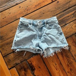 Abercrombie Mom Short Mid Rise Curve Love